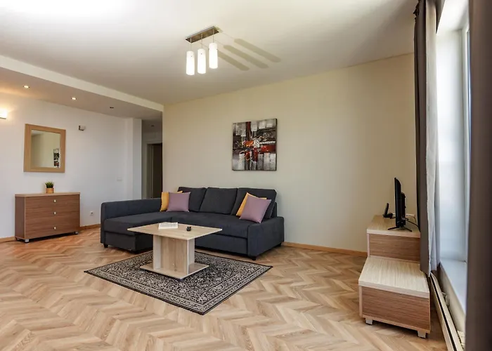 Hotel apartamentowy Saint George Palace