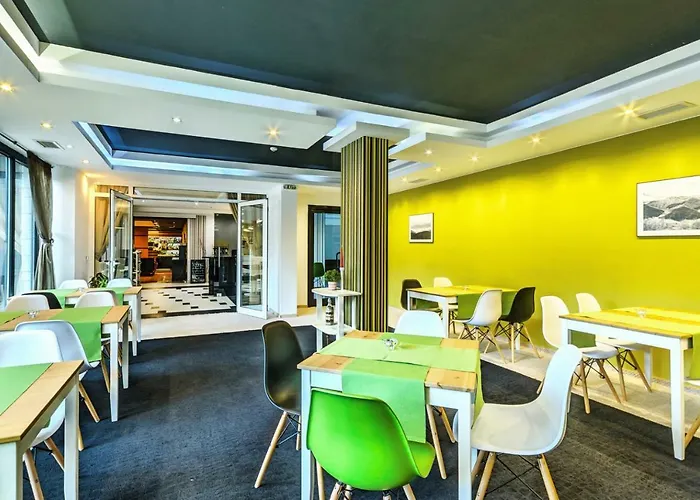 Hotel apartamentowy Saint George Palace 4*