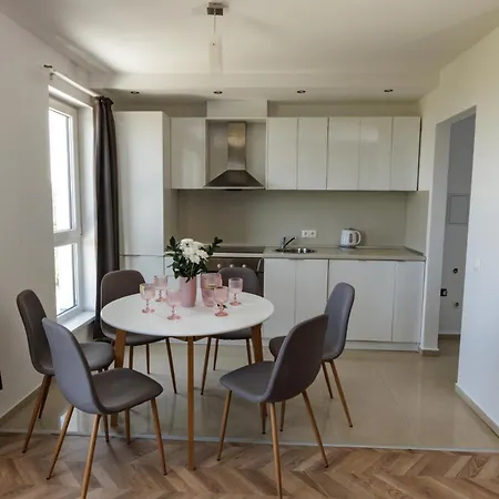 Saint George Palace Apart-hotel 4*