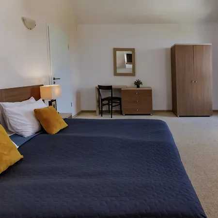 Lägenhetshotell Saint George Palace 4*