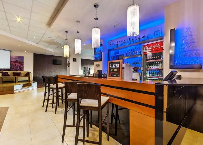 Saint George Palace Aparthotel 4*